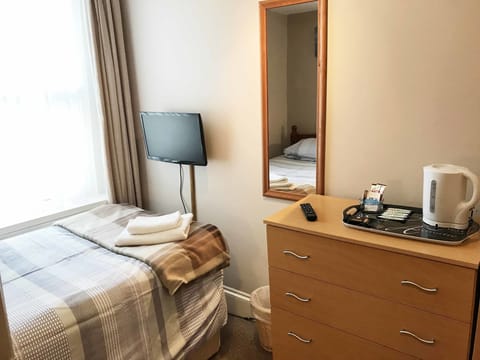 Family Suite, 2 Bedrooms | Free WiFi, bed sheets