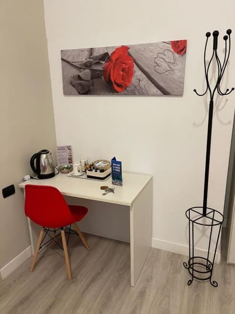 Deluxe Double Room | Desk, free WiFi, bed sheets