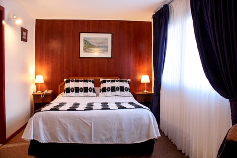 Standard Triple Room, 1 Bedroom | Minibar, free WiFi, bed sheets, wheelchair access