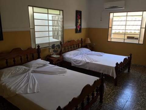 Standard Triple Room, Multiple Beds | Bed sheets