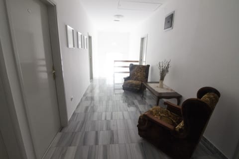 Double Room (S4) | Living area | TV