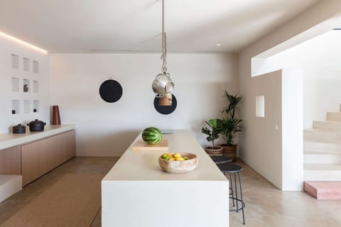 Eden Villa with Infinity Pool | In-room safe, free WiFi, bed sheets