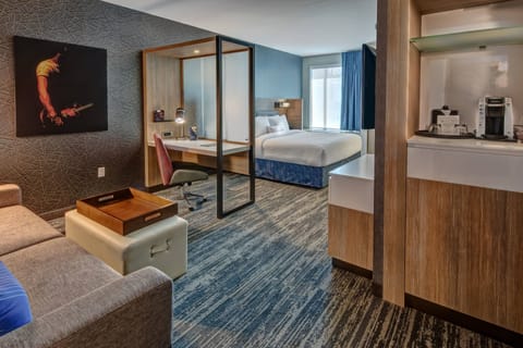 Suite, 1 King Bed, Non Smoking | Premium bedding, down comforters, pillowtop beds, in-room safe