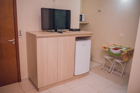 Standard Room, 1 Double Bed, Non Smoking, Garden View | Mini-refrigerator