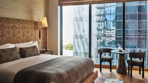 1 bedroom, premium bedding, pillowtop beds, minibar