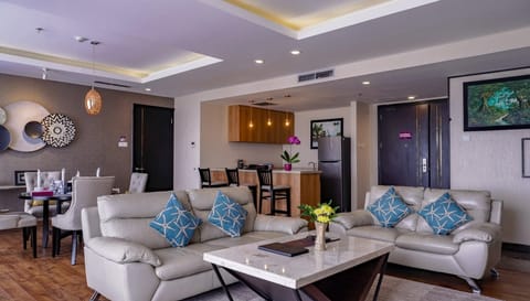 Presidential Suite | Living area | LCD TV