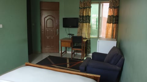 Standard Double Room | Individually decorated, individually furnished, desk, free WiFi