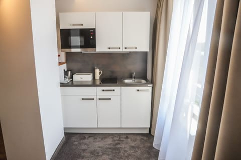 Deluxe Suite | Private kitchen