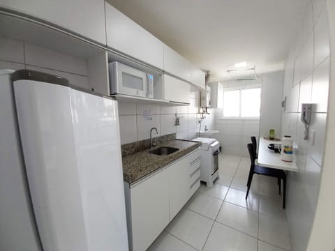 Apartment, 2 Bedrooms, Courtyard View | Private kitchen | Fridge, microwave, blender, cookware/dishes/utensils