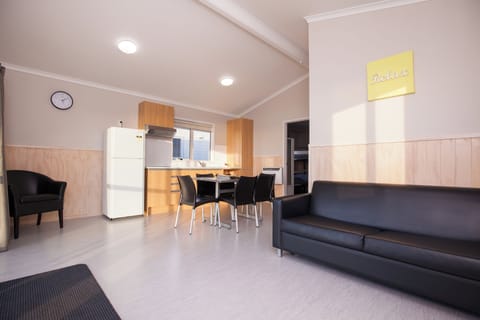 Apartment, 2 Bedrooms | Free WiFi