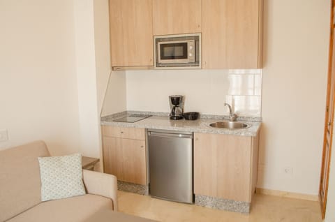 Apartment, 1 Bedroom, Non Smoking | Private kitchen | Fridge, electric kettle