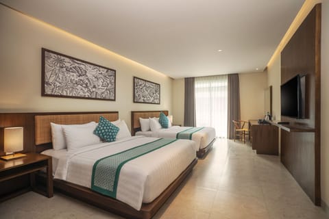 Family Room | Premium bedding, minibar, in-room safe, desk