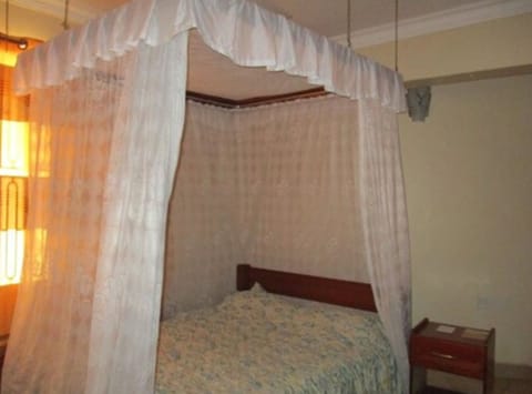 Deluxe Single Room | Desk, free WiFi, bed sheets