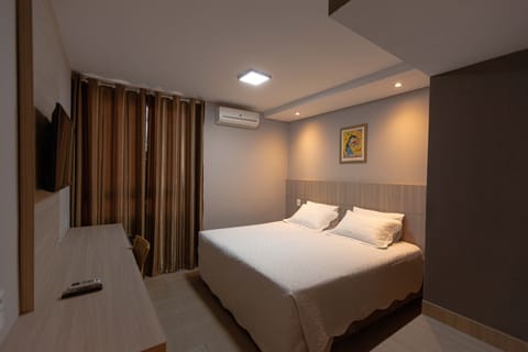 Superior Double Room | Minibar, desk, free WiFi, bed sheets