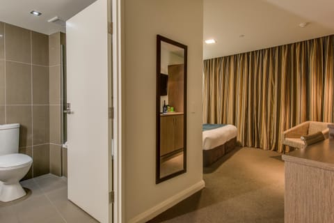 Hotel King Room | Premium bedding, minibar, in-room safe, desk