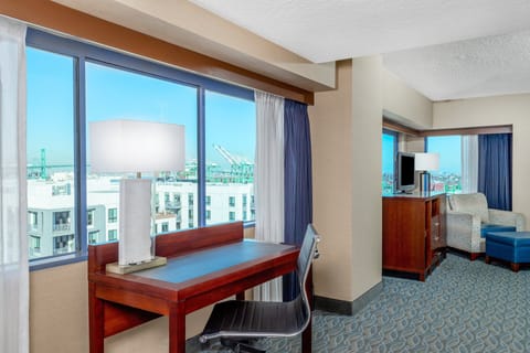 Junior Suite, 1 King Bed, Harbor View | In-room safe, desk, blackout drapes, iron/ironing board