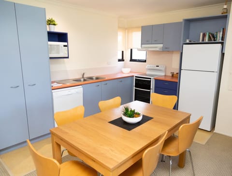 Apartment 1 | Private kitchen | Full-size fridge, microwave, stovetop, electric kettle