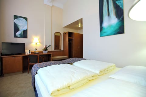 Standard Double Room | Premium bedding, pillowtop beds, minibar, in-room safe