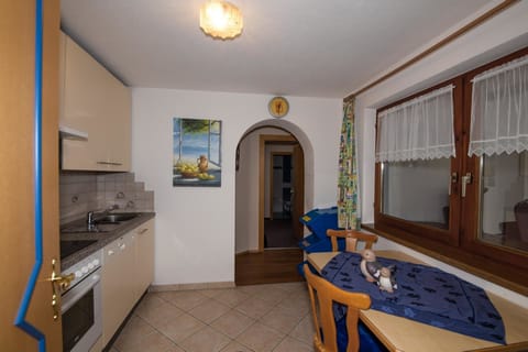 Apartment (Typ E) | Private kitchen | Fridge, microwave, oven, stovetop