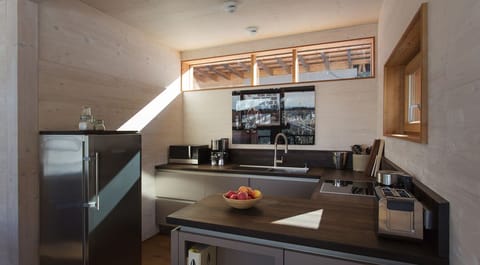 Loft ED (incl. 250 EUR cleaning fee) | Private kitchen | Full-size fridge, oven, stovetop, dishwasher