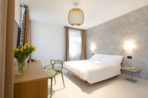 Superior Room, Accessible | Frette Italian sheets, premium bedding, down comforters, pillowtop beds