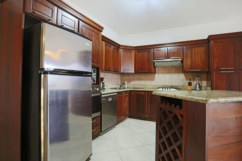 Family Apartment, 3 Bedrooms, Pool View | Private kitchen | Fridge, microwave, stovetop, toaster