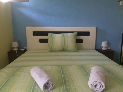 Economy Double or Twin Room, 1 King Bed, Non Smoking, Garden View | Free WiFi