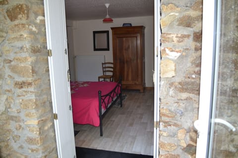 Double Room (Rouge) | Terrace/patio