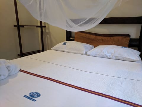 Standard Double Room | Desk, free WiFi, bed sheets