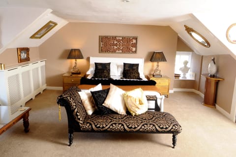 Deluxe Suite | Individually decorated, individually furnished, cribs/infant beds