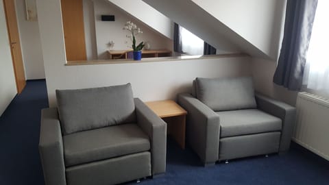 Comfort Double Room | Laptop workspace, free WiFi