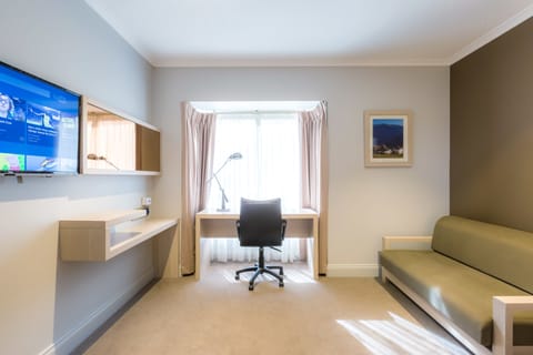 Premium Queen Suite | In-room safe, desk, laptop workspace, soundproofing