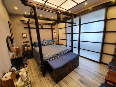 Deluxe Double Room, Ensuite (Samurai) | Soundproofing, iron/ironing board, WiFi