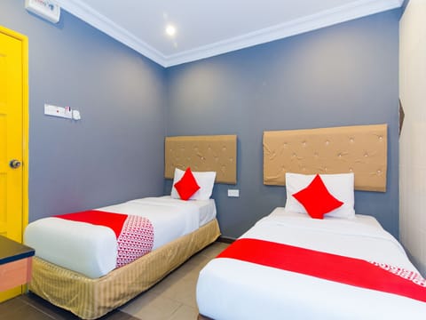 Standard Twin Room, 2 Twin Beds | Free WiFi, bed sheets