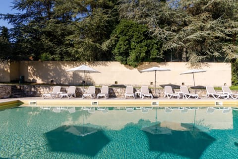 Seasonal outdoor pool, pool umbrellas, sun loungers