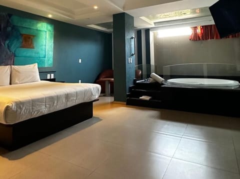 Comfort Suite, 1 Queen Bed | Desk, blackout drapes, iron/ironing board, free WiFi