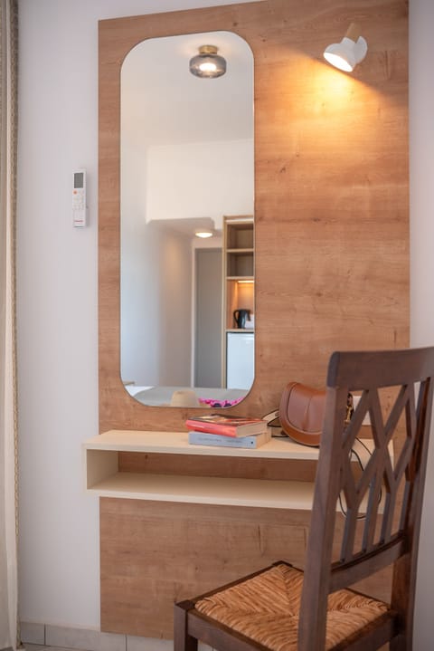 Panoramic Double or Twin Room | In-room safe, free WiFi, bed sheets