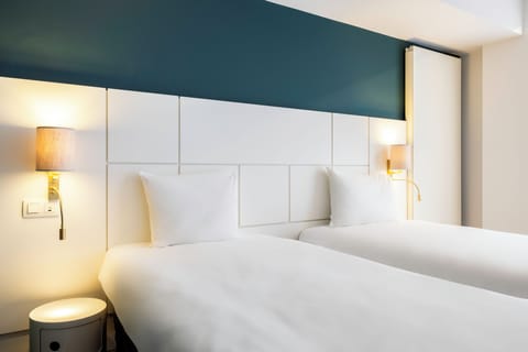 Standard Twin Room | Premium bedding, minibar, in-room safe, desk