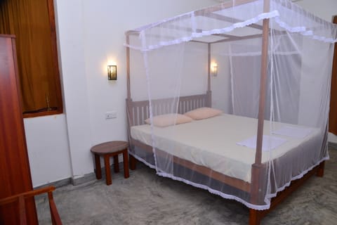 Basic Villa, Smoking, Garden View | 2 bedrooms, pillowtop beds, in-room safe, individually furnished