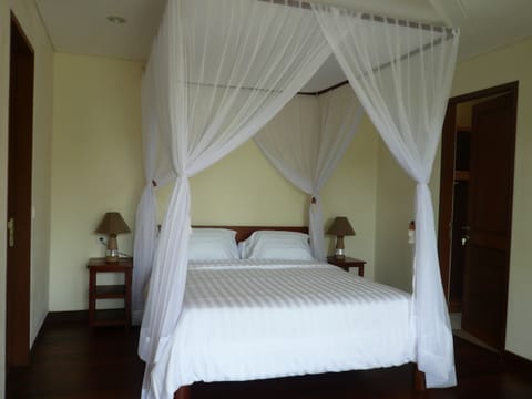 Deluxe Double Room | Desk, soundproofing, free WiFi, bed sheets