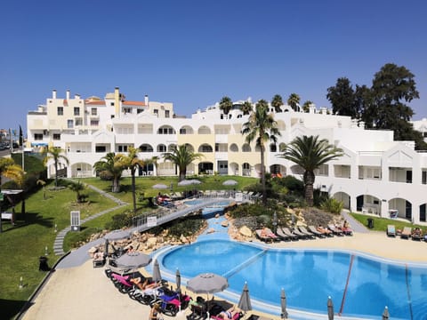 Outdoor pool, pool umbrellas