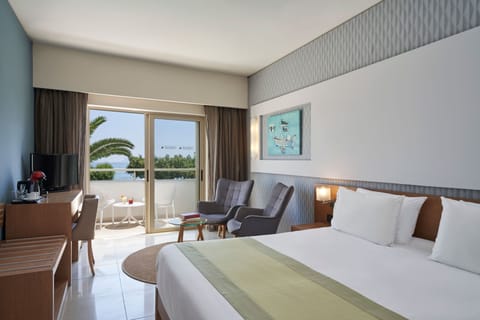 Superior Room, Partial Sea View | In-room safe, individually decorated, individually furnished, desk