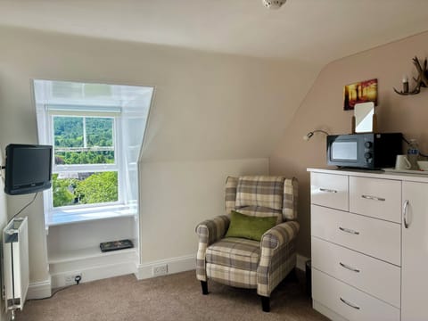 Single Room, Ensuite (Top Floor) | Iron/ironing board, free WiFi, bed sheets