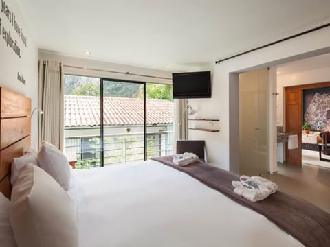 Suite | Minibar, in-room safe, free WiFi, bed sheets