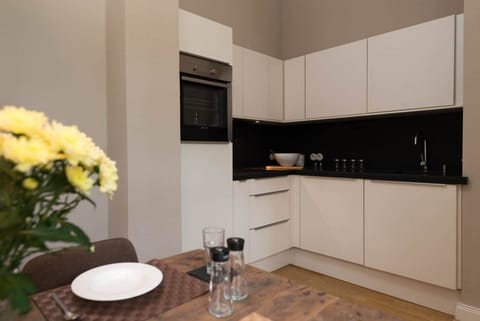 Apartment (Ground Floor - No. 2) | Private kitchen | Full-size fridge, oven, stovetop, dishwasher