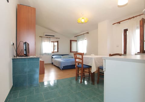 Standard Studio, 1 Bedroom (1665/17244) | 1 bedroom, laptop workspace, free WiFi, bed sheets