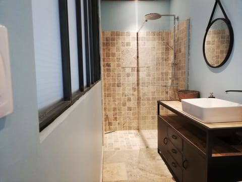 Comfort Double Room, 1 Queen Bed, Non Smoking, Garden View (Hélène) | Bathroom | Shower, hydromassage showerhead, free toiletries, hair dryer