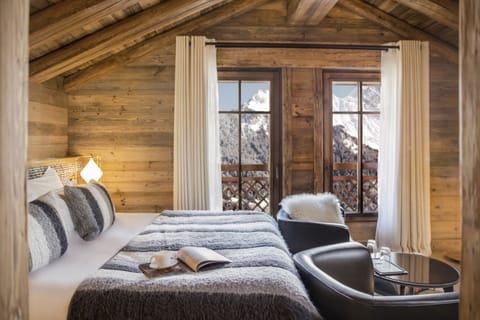 Junior Suite (Mont-Blanc) | Premium bedding, pillowtop beds, free minibar, in-room safe