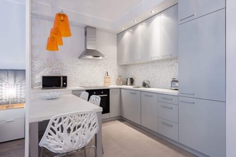 Superior Studio (for 2 people) | Private kitchen | Full-size fridge, microwave, oven, stovetop