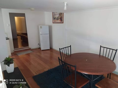 1A Forrest St Boulder | In-room dining